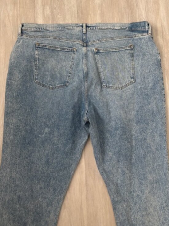 Abercrombie & Fitch Curve Love "The 90s Straight" Ultra High Rise Jeans - Picture 7 of 8